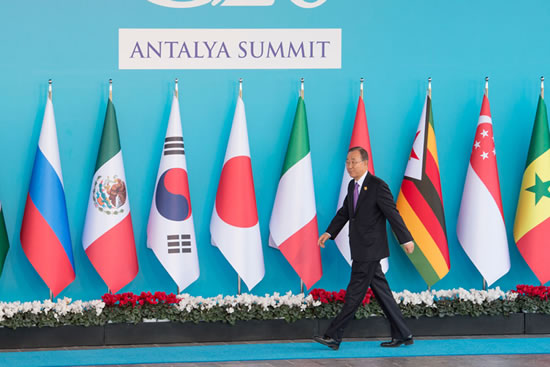 [Secretary-General Ban Ki-moon arrives at the G20 Summit in Antalya, Turkey,on 15 November 2015. UN Photo/ Eskinder Debebe]